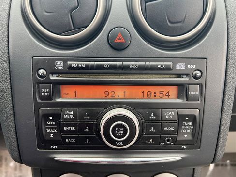 Used 2011 Nissan Rogue S image 15