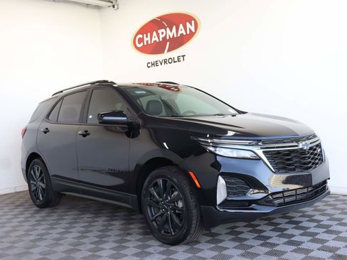 Certified 2023 Chevrolet Equinox RS image 1