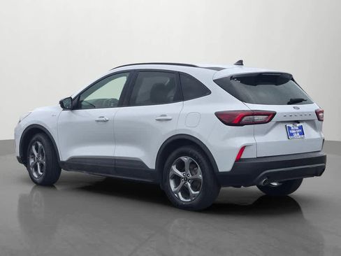 Used 2025 Ford Escape ST-Line image 4