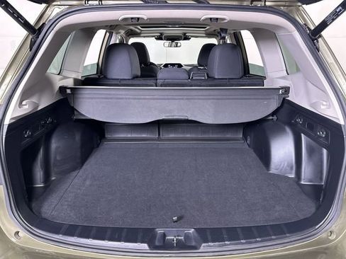 Used 2023 Subaru Forester Premium image 27