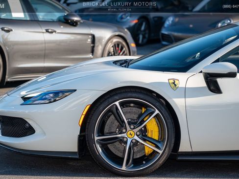 Used 2023 Ferrari 296 GTS image 42