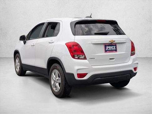 Used 2022 Chevrolet Trax LS w/ Tint and Cruise Package FWD image 8