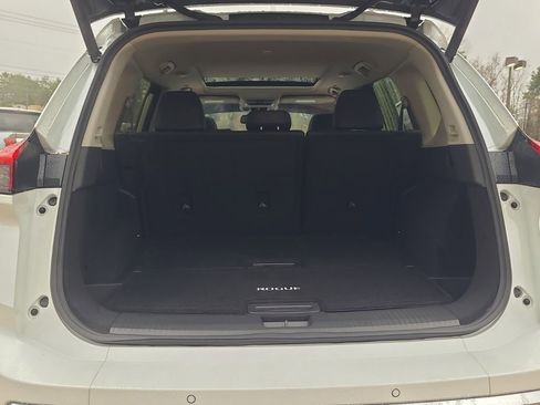 Used 2025 Nissan Rogue Platinum w/ Platinum Premium Package image 17
