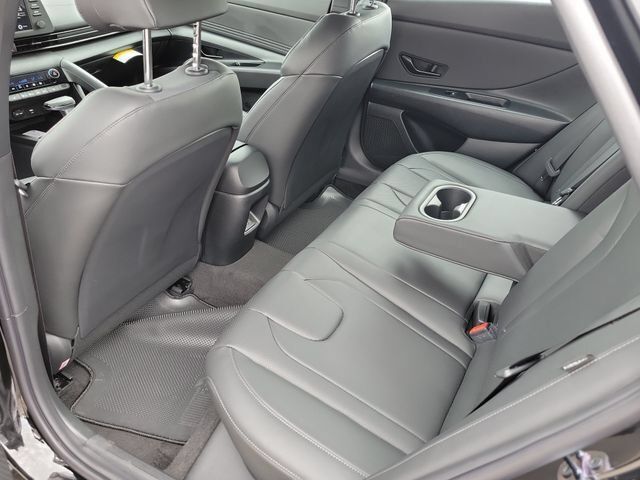 New 2026 Hyundai Elantra SEL Sport FWD image 25