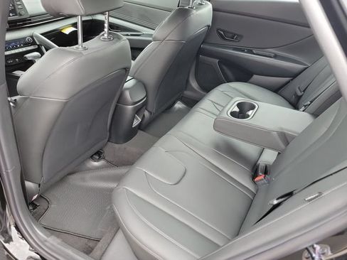 New 2026 Hyundai Elantra SEL Sport FWD image 25
