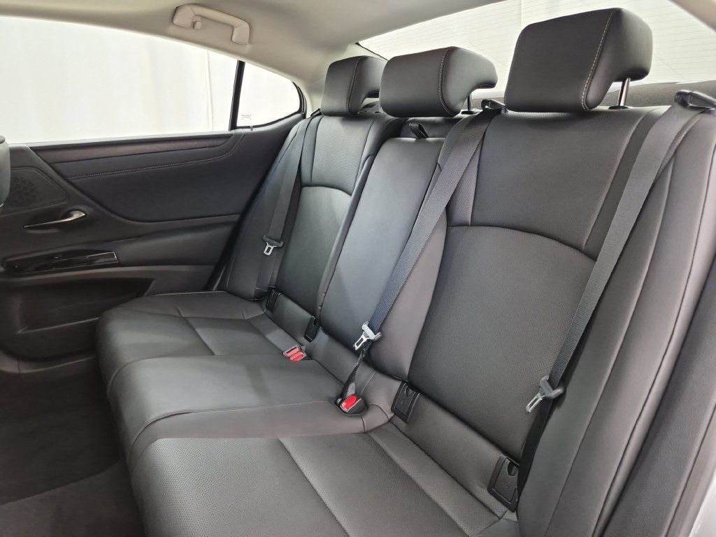 Certified 2025 Lexus ES 350 w/ Premium Package FWD image 30