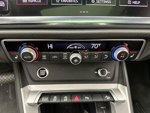 Used 2025 Audi Q3 2.0T Premium w/ Convenience Package image 18