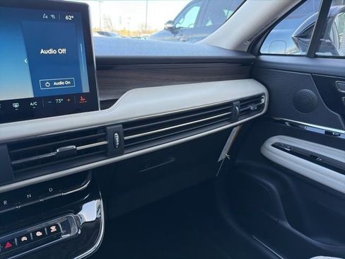 New 2026 Lincoln Corsair Reserve w/ Towing Package AWD/4WD image 22