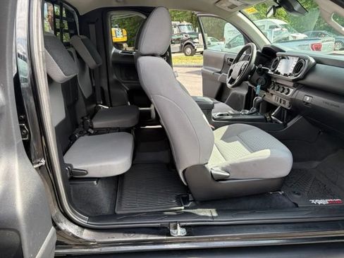 Used 2020 Toyota Tacoma SR w/ SX Package AWD/4WD image 22