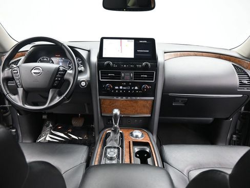 Used 2024 Nissan Armada SL image 25