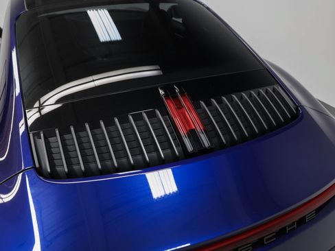 Certified 2024 Porsche 911 Carrera T RWD image 19