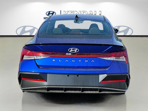 Certified 2026 Hyundai Elantra SEL Sport FWD image 5