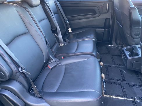 Used 2023 Honda Odyssey Sport image 11