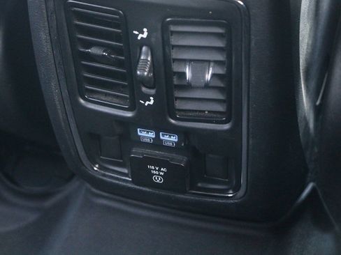 Used 2021 Jeep Grand Cherokee Limited w/ Trailer Tow Group IV AWD/4WD image 16