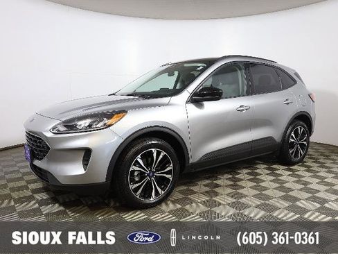Certified 2022 Ford Escape SE w/ SE Sport Appearance Package AWD/4WD image 1