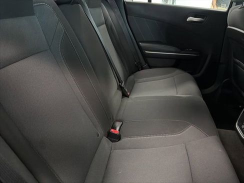 Used 2015 Dodge Charger SXT AWD/4WD image 25
