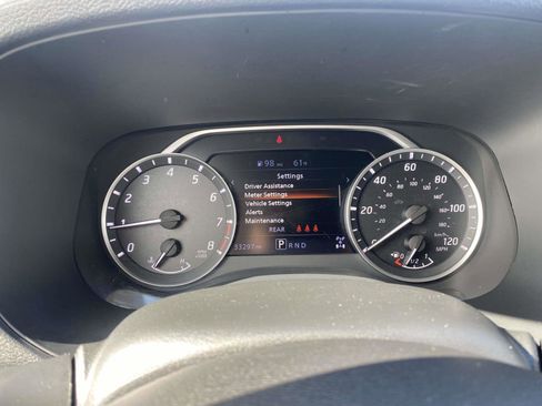 Used 2024 Nissan Frontier SV image 22