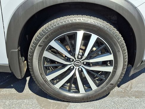 Used 2023 Nissan Pathfinder Platinum AWD/4WD image 8