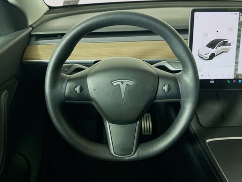 Used 2022 Tesla Model Y Performance image 17