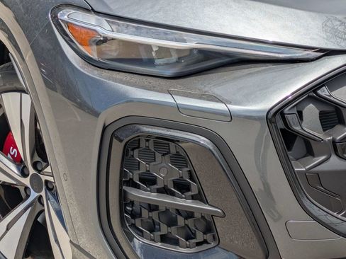 New 2026 Audi SQ5 Premium Plus AWD/4WD image 16