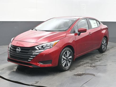 Certified 2025 Nissan Versa SV w/ Trunk Package image 3