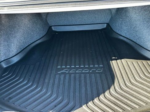 Used 2013 Honda Accord EX-L image 9