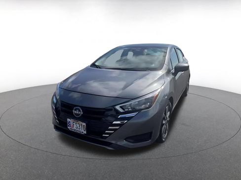 Used 2025 Nissan Versa SV FWD image 6