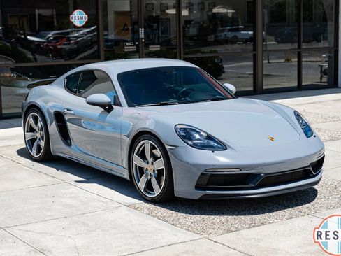 Used 2024 Porsche 718 Cayman GTS RWD image 14