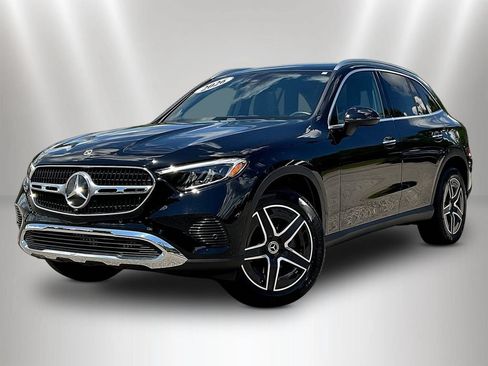 Used 2026 Mercedes-Benz GLC 300 4MATIC image 3