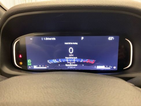 Used 2023 Jeep Wagoneer L Series III w/ Premium Group I image 2