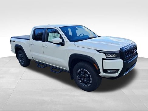 New 2026 Nissan Frontier PRO-4X w/ Pro-4x Convenience Package image 8