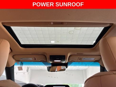 Used 2025 Lexus ES 350 w/ Premium Package FWD image 10