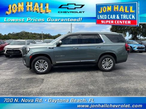 Used 2023 GMC Yukon SLT w/ SLT Premium Package AWD/4WD image 4