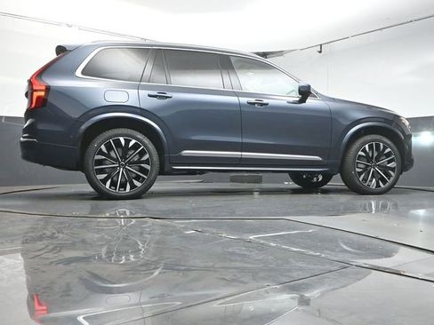 New 2026 Volvo XC90 T8 Ultra w/ Protection Package Premier image 40