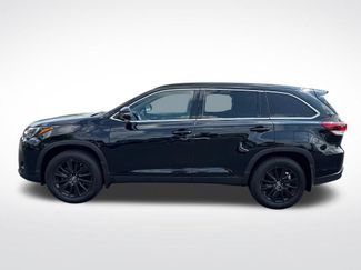 Used 2019 Toyota Highlander SE AWD/4WD video 2