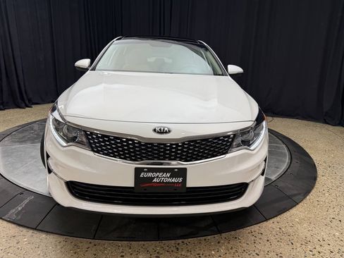 Used 2017 Kia Optima EX w/ Premium Package FWD image 10
