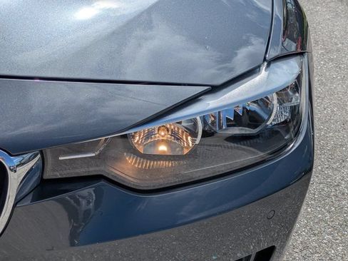Used 2015 BMW 320i xDrive Sedan AWD/4WD image 10