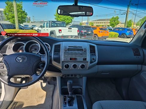 Used 2011 Toyota Tacoma 2WD Access Cab w/ SR5 Pkg #2 image 22