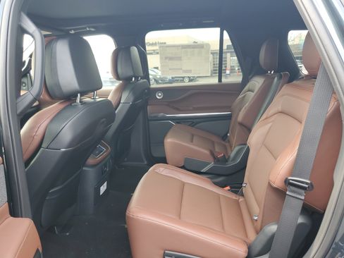 New 2026 Lincoln Navigator Reserve image 27