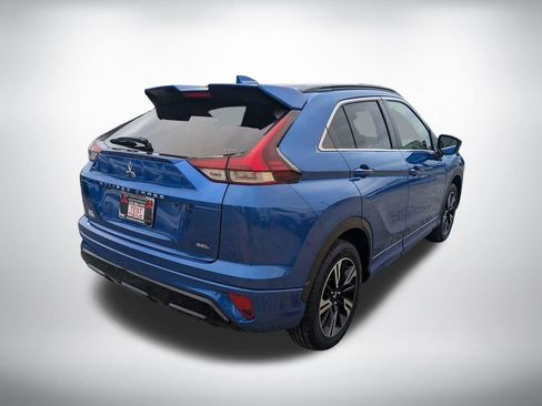 Used 2023 Mitsubishi Eclipse Cross SEL AWD/4WD image 3
