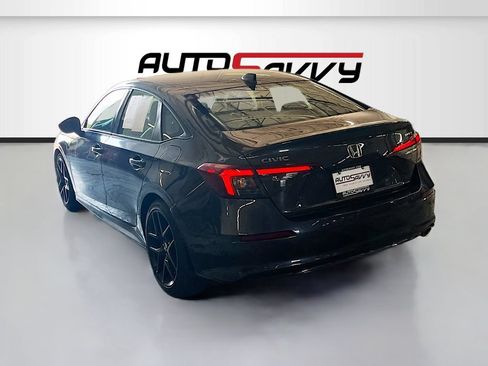 Used 2025 Honda Civic Sport image 5