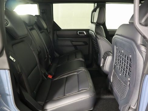New 2025 Ford Bronco Badlands image 13