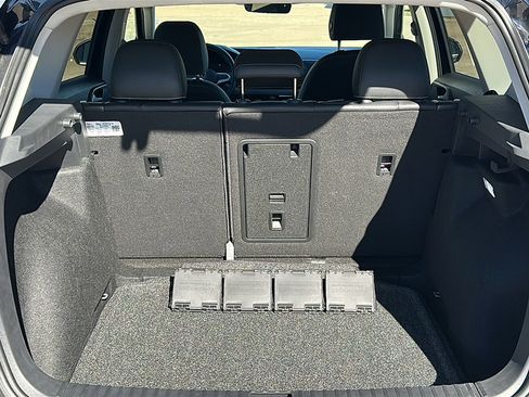 Used 2024 Volkswagen Taos SE w/ MDO Package image 21