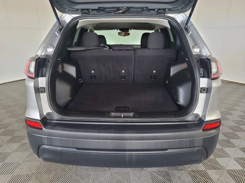 Used 2021 Jeep Cherokee Latitude FWD image 29