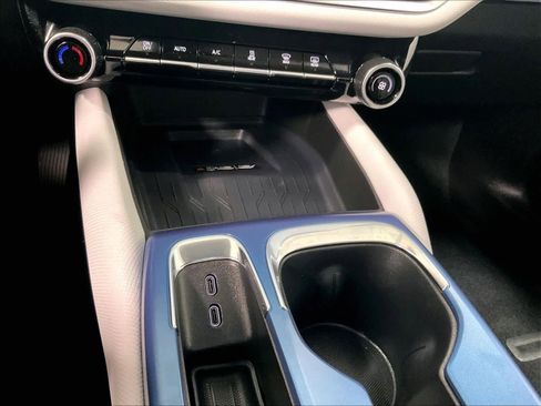 Used 2025 Chevrolet Equinox EV LT image 27