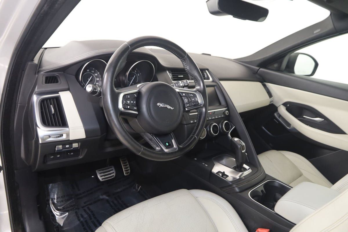 Used 2018 Jaguar E-PACE R-Dynamic S AWD/4WD image 27