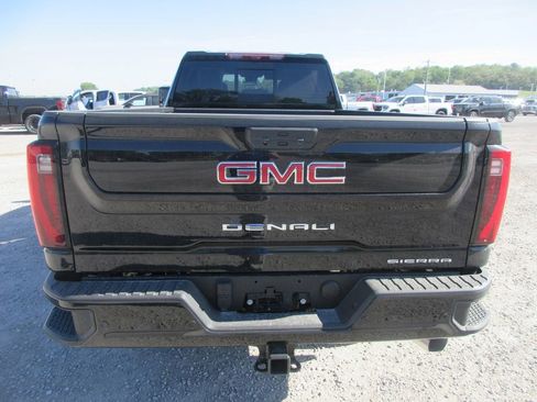 New 2026 GMC Sierra 3500 Denali w/ Denali Reserve Package AWD/4WD image 6