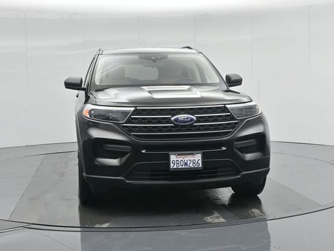 Used 2022 Ford Explorer XLT image 26