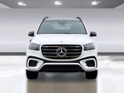 New 2026 Mercedes-Benz GLS 580 4MATIC image 5