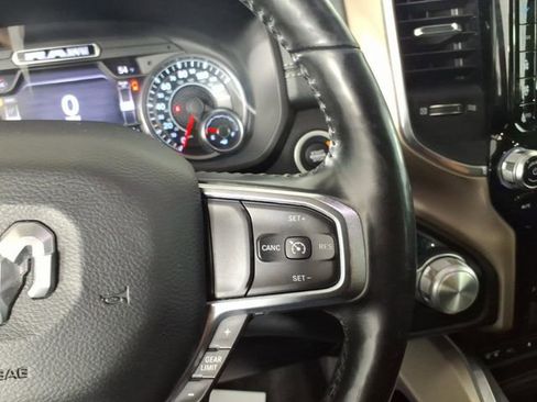 Used 2019 RAM 1500 Laramie AWD/4WD image 17